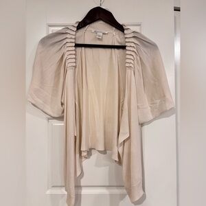 Light weight sweater / shrug